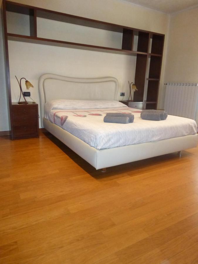 Appartamento Yestravel โนอาเล ภายนอก รูปภาพ